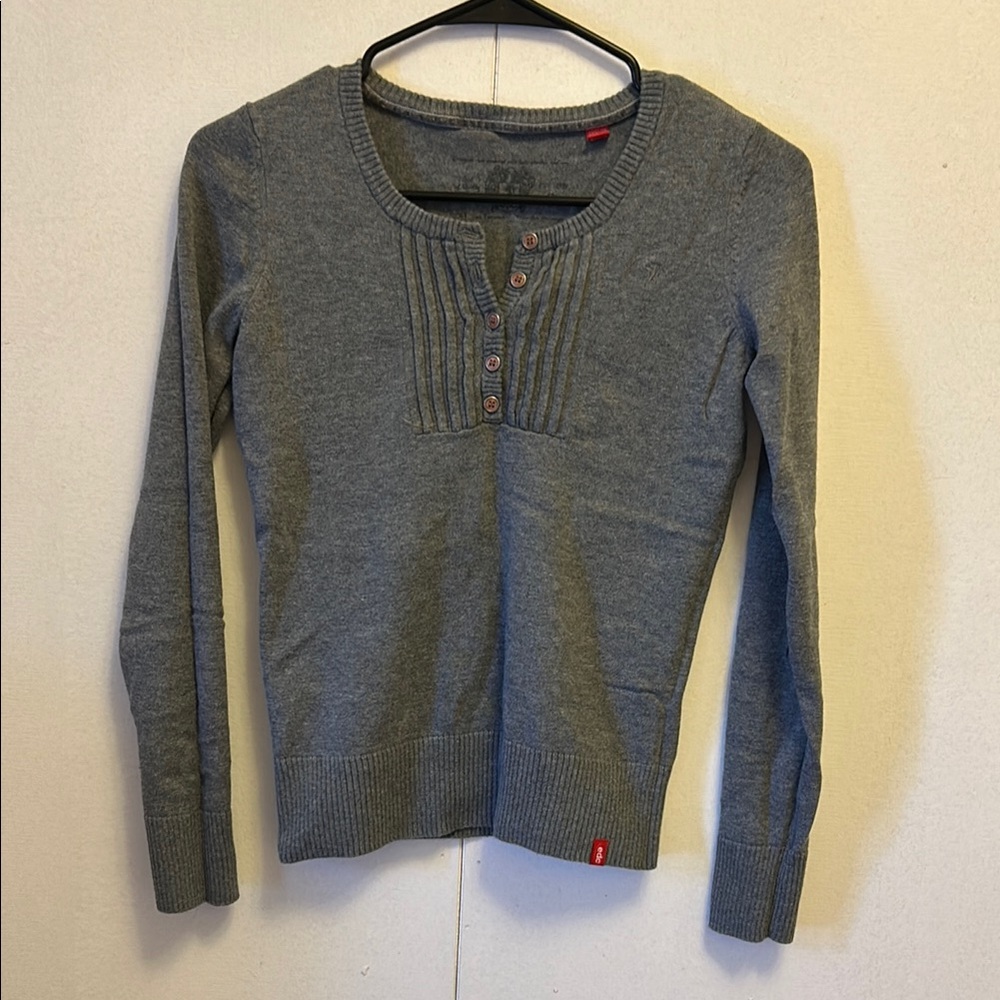Gray Button-Up Women's skinny Sweater Size S